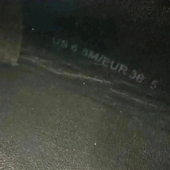 Vince womens warren flats size 6.5 36.5 black suede flatforms
Minimalist - Picture 9 of 13